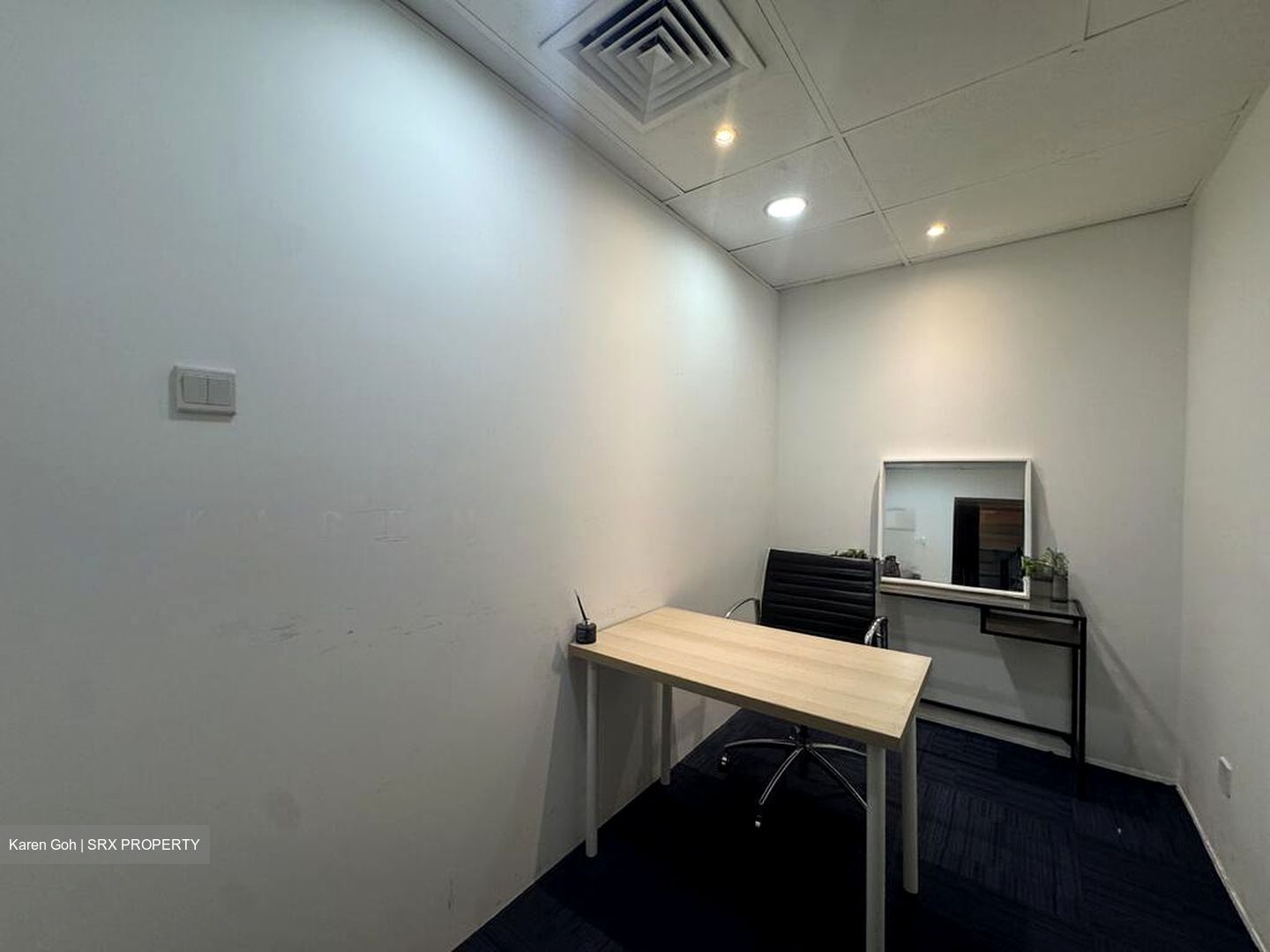 International Plaza (D2), Office #519283521